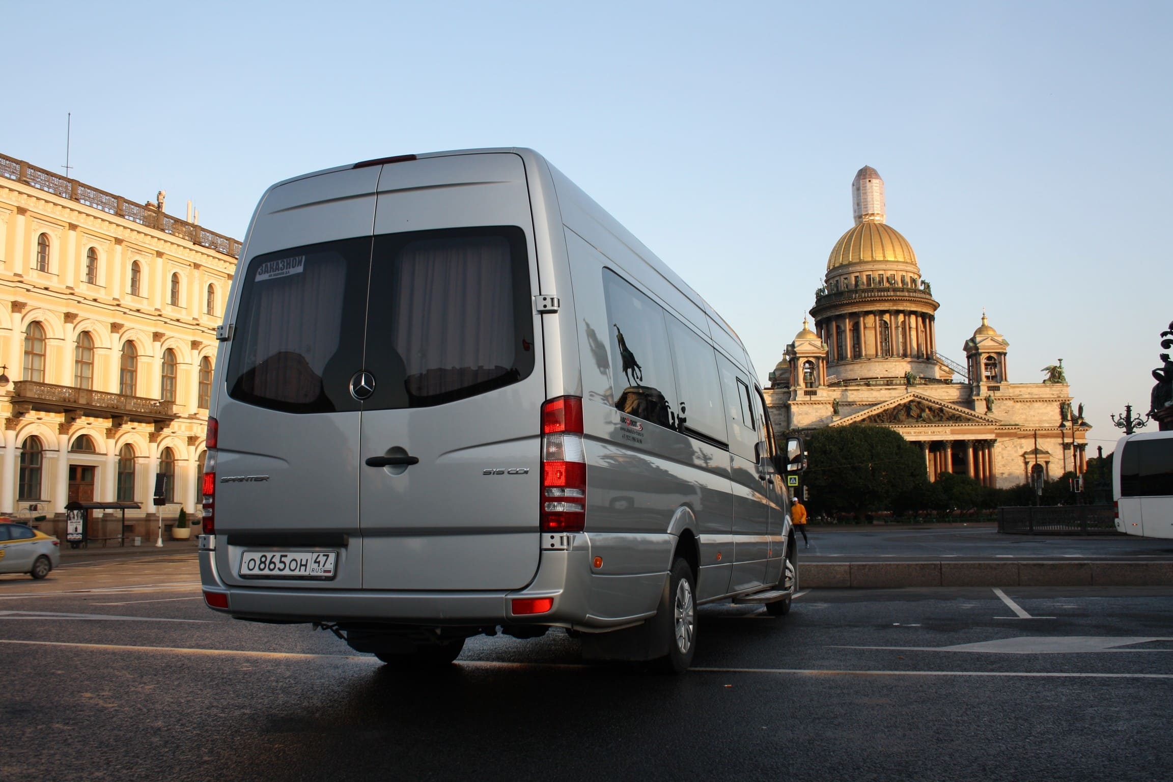 Mercedes Sprinter (серебристый) - фото 4
