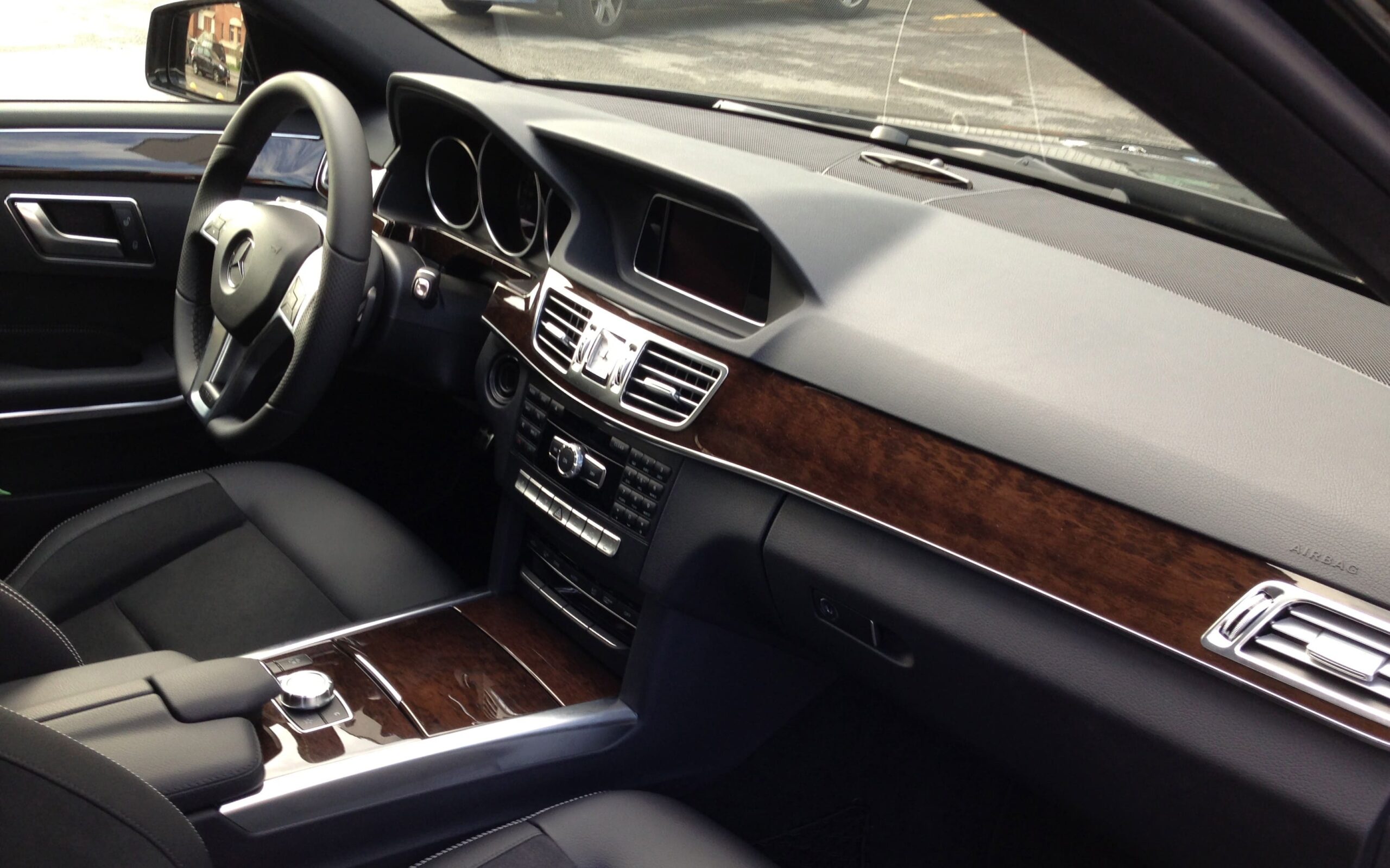 Mercedes-Benz E-Class - фото 5