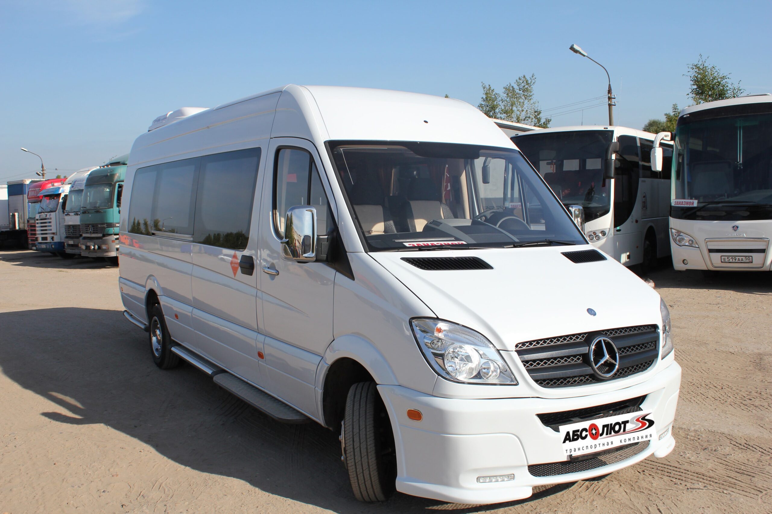 Mercedes Sprinter (белый) - фото 1