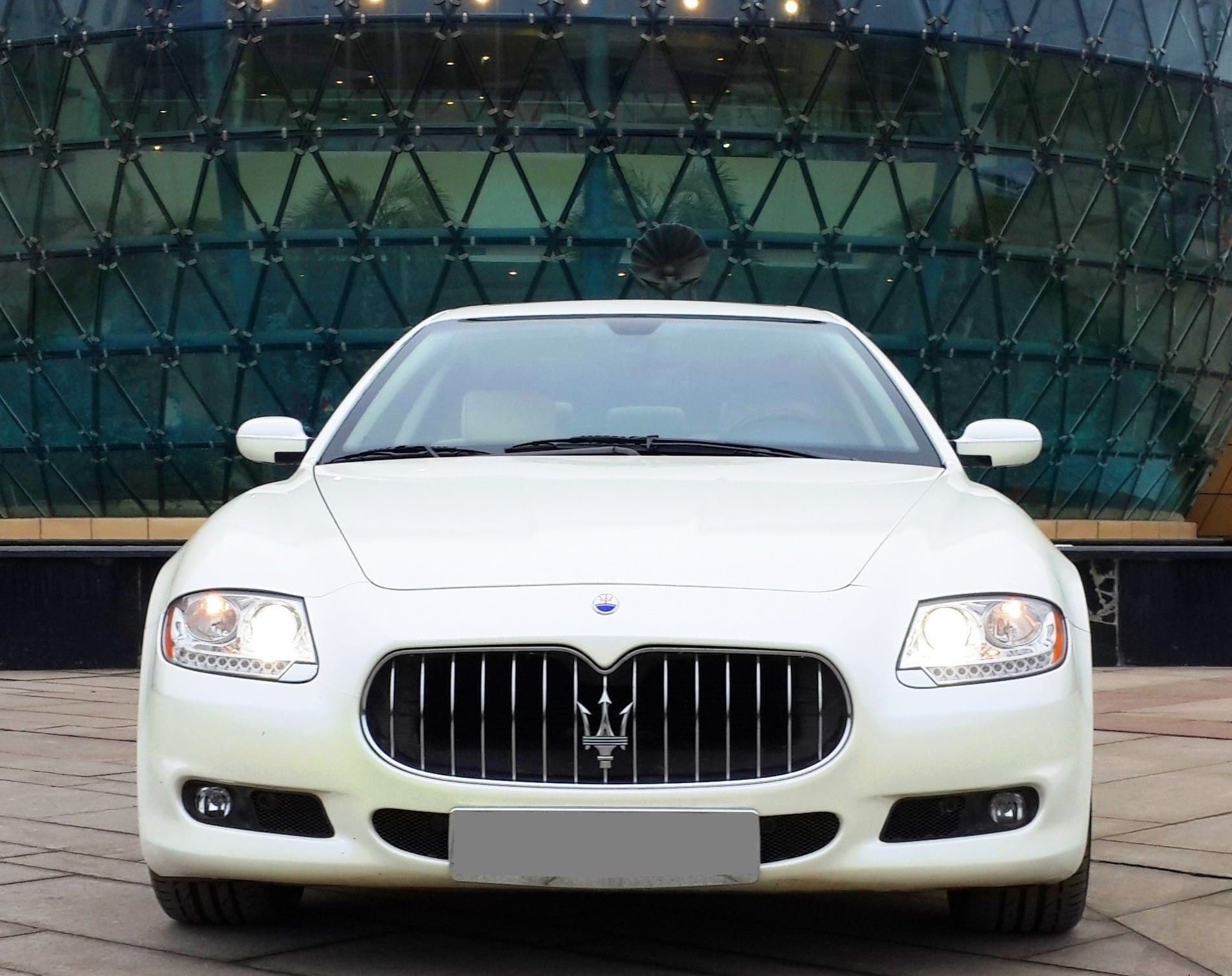 Maserati Quattroporte - фото 1